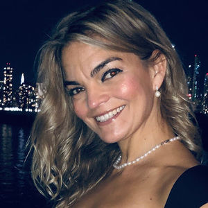 Meet your Posher, Caroline